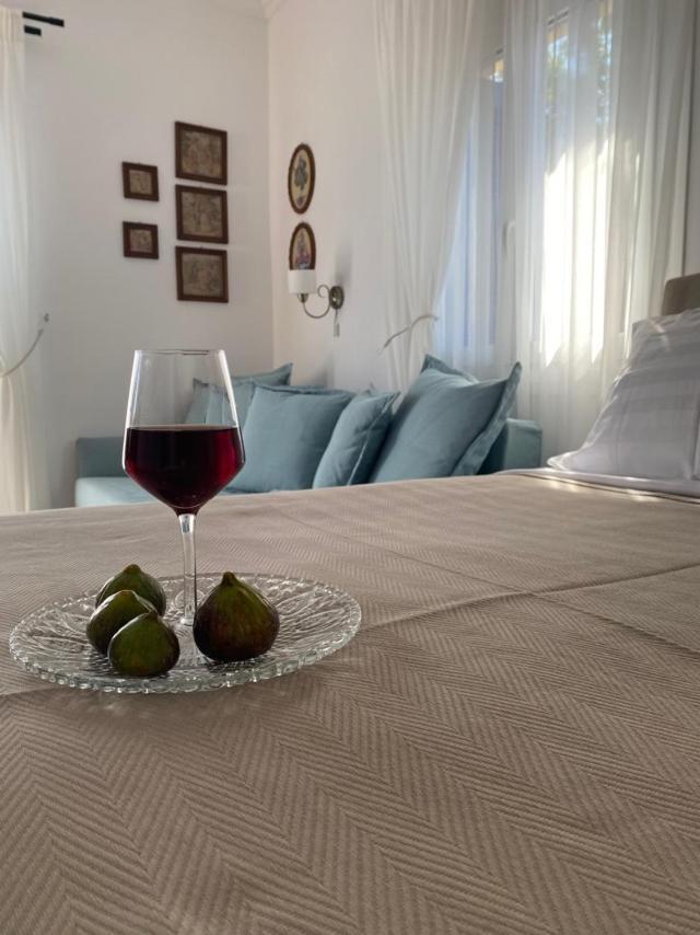 Reginas Apartments Иксиа Экстерьер фото
