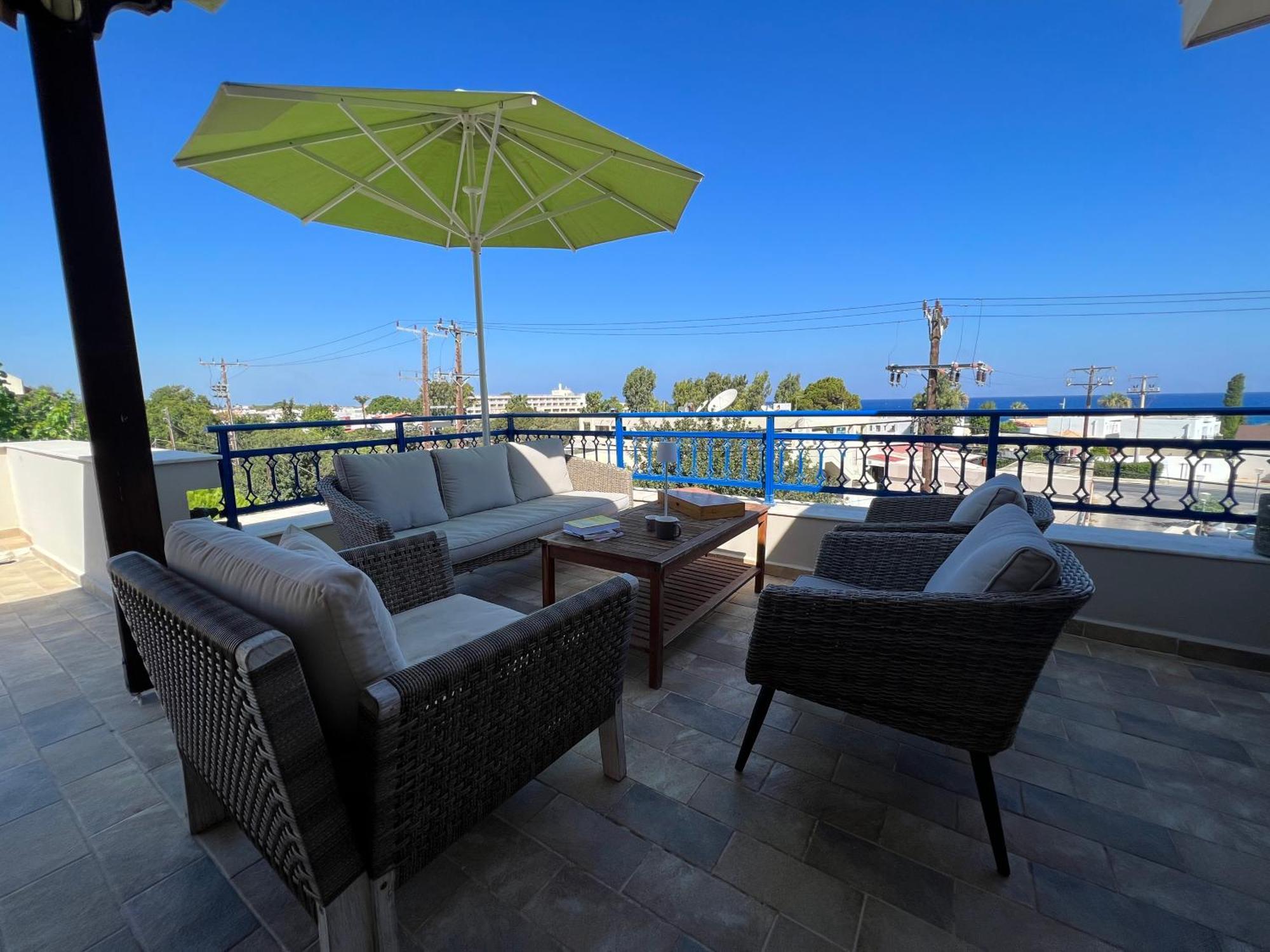 Reginas Apartments Иксиа Экстерьер фото